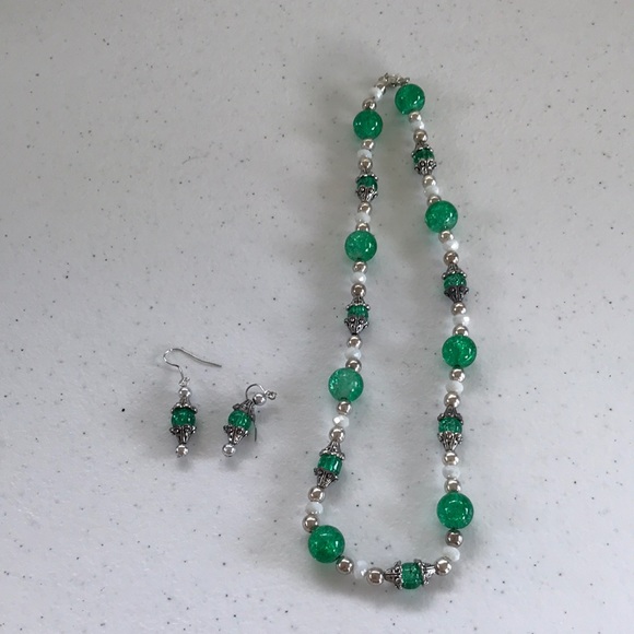 Vintage Jewelry - Vintage Crackle Glass Style Beaded Jewelry Combo